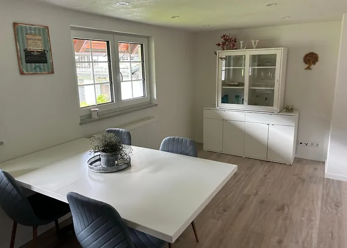Geräumige Ferienwohnung in ruhiger Lage, perfekt zum Entspannen