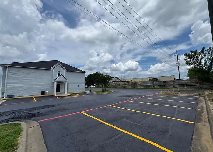 Americas Best Value Inn And Suites Ada
