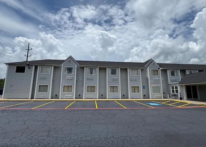 Americas Best Value Inn And Suites Ada