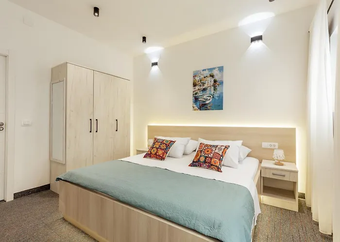 Hotel Subra Atrium