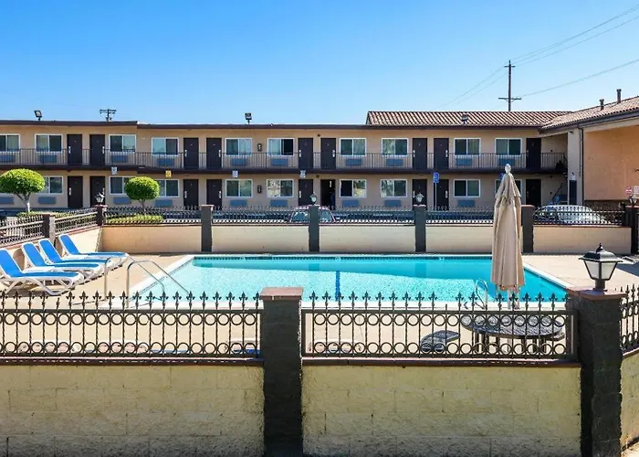 Sea Rock Inn - Los Angeles