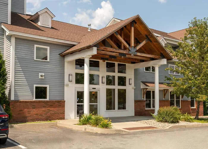 White River Inn & Suites