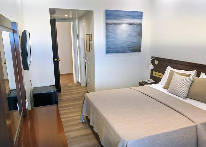 Lepanto Beach Hotel