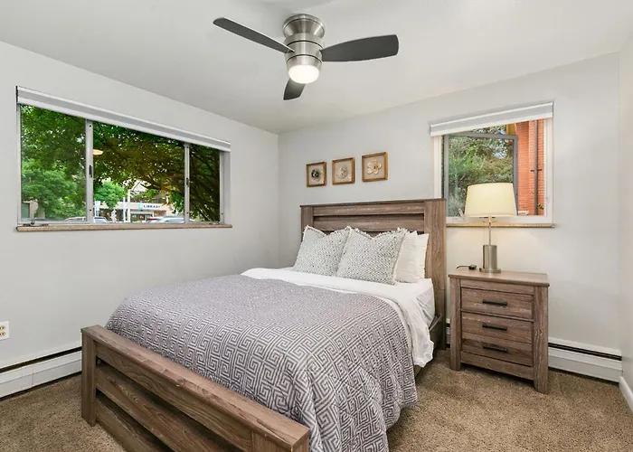 Contemporary Condo In The Heart Of Old Town