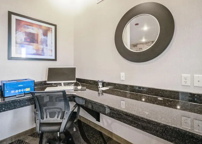 Cobblestone Inn & Suites - Boise City