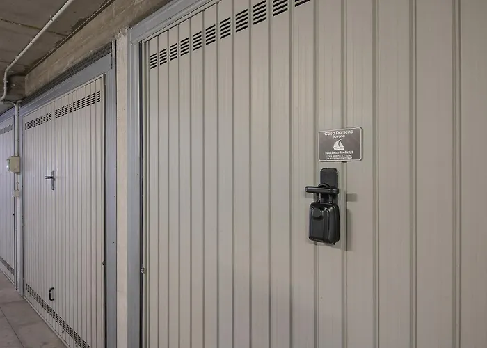 Casa Darsena Savona Con Box Auto