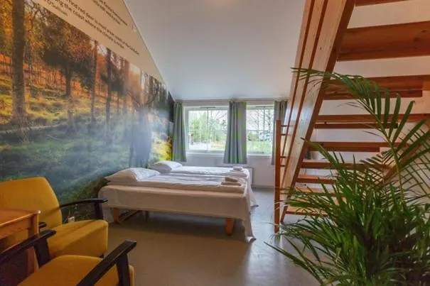 Trones Hotell & Camping