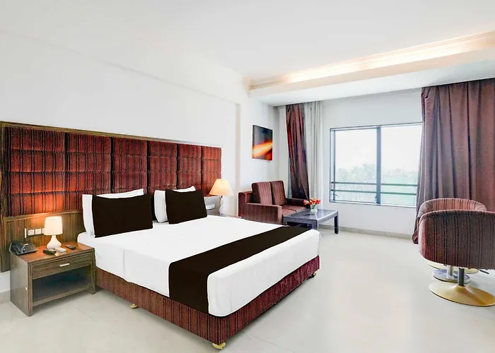 Townhouse Oak Golden Bridge Bharuch