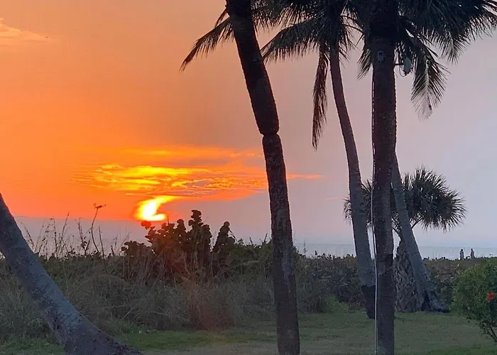 Pointe Santo E31 - Where The Sun Meets The Sea