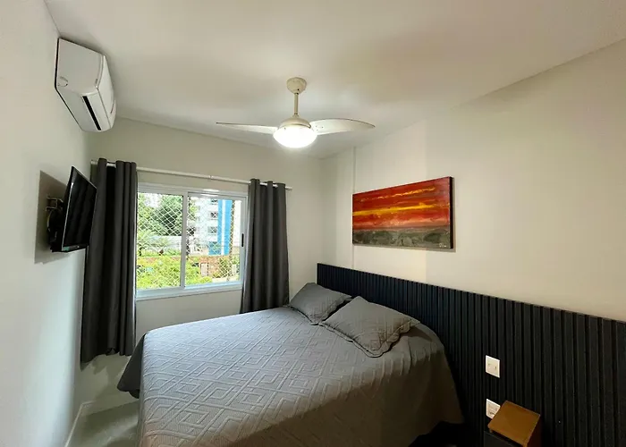 Lindo Flat em Riviera - Próximo da praia e NOVINHO