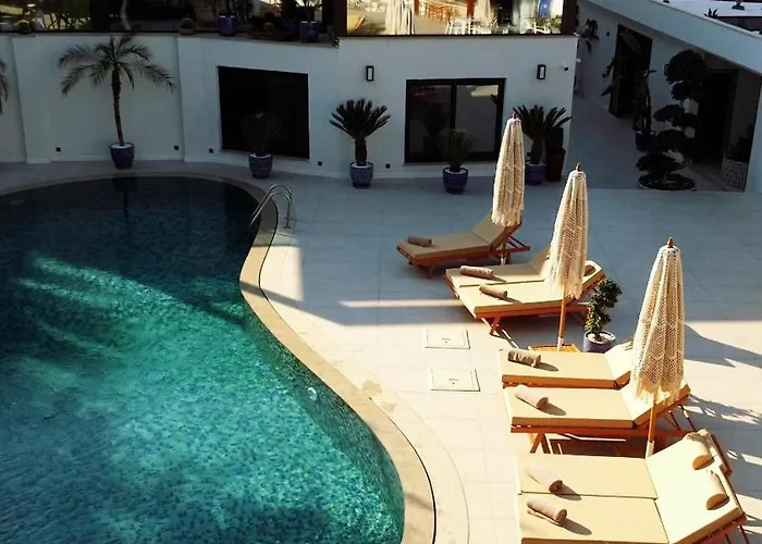 Taga Hotel