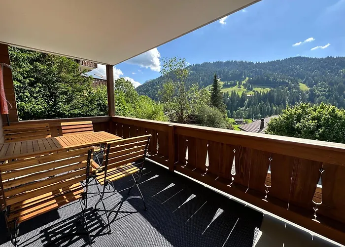 Central & View - Five-Minute Walk To Town By Heiti Gstaad