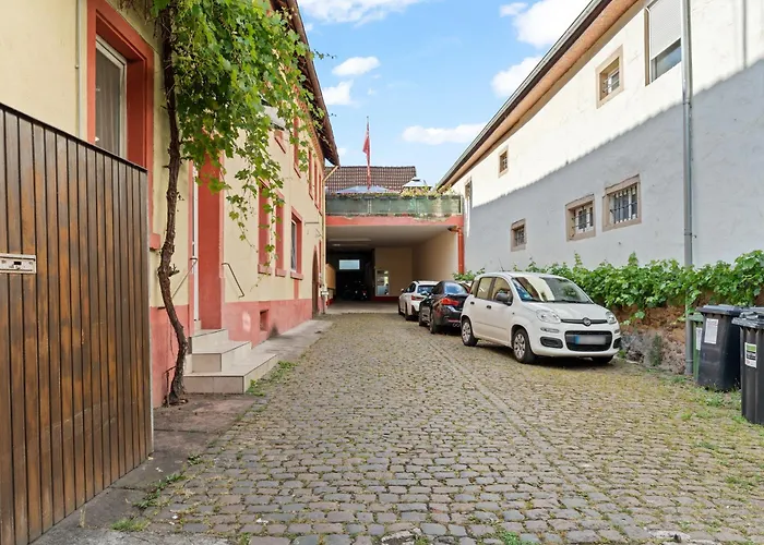 WINETIME - Apartment Edenkoben - für bis zu 3 Personen - gemütlich an der südlichen Weinstraße zwischen Landau und Neustadt - nähe Villa Ludwigshöhe - Rietburg