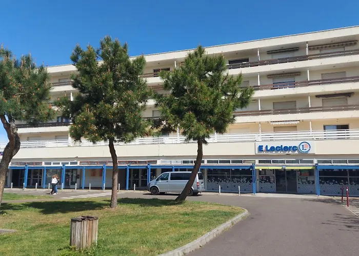 Grand Studio Confort Et Cosy - Plage A 6 Mn A Pieds - Wifi