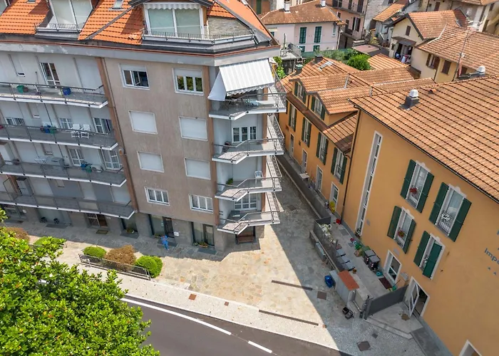 La Darsena Front Lake Apartment