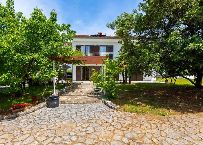 Apartments Cerovic