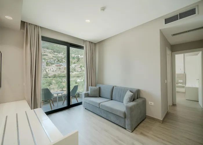 Hotel Qeparo