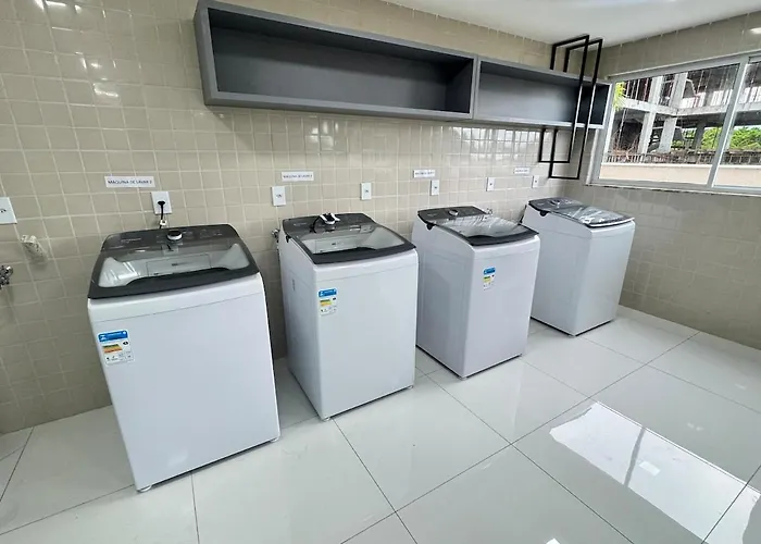 Ap próx ao shopping com garagem, piscina e ar