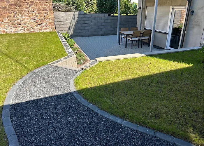 Gemütliches Appartement mit Terrasse und Gartenblick