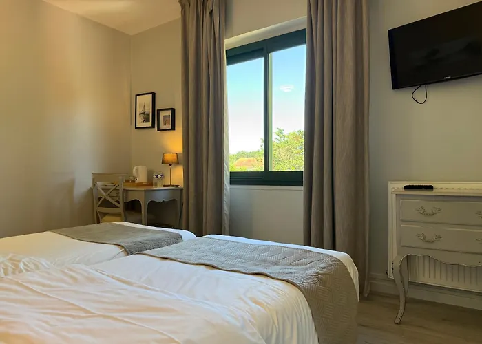 Hotel Des Pins