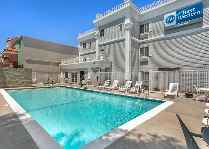Best Western Luxury Inn
