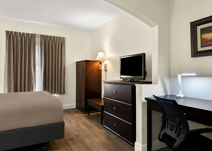 Quality Inn & Suites Lafayette