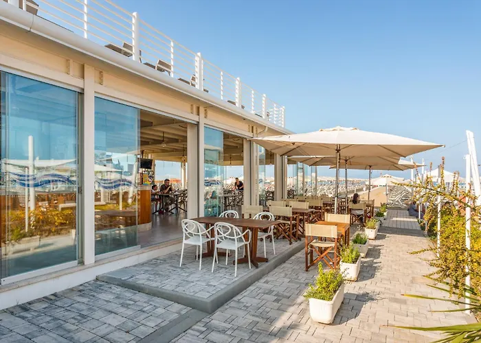Lido Blu - Beachfront Suites & Apartments