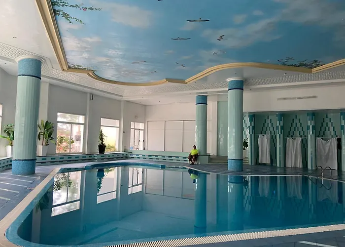 Golf Residence- Families And Couples Only
