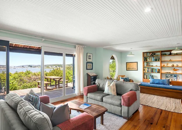 Stunning Water Views Sleeps 14