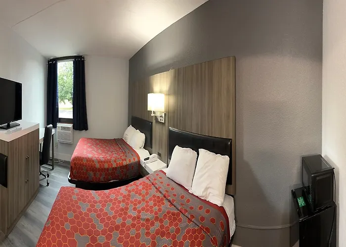 Coratel Inn And Suites By Jasper Roseville