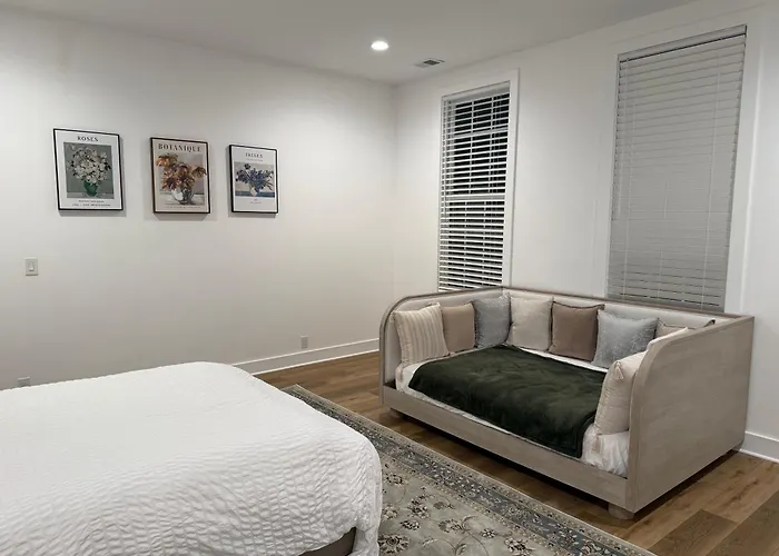 Hotel Apartment At Norton Commons