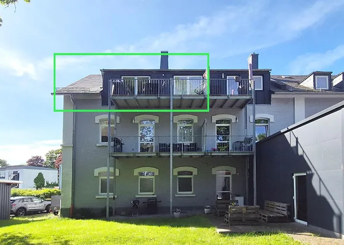 Tropengeflüster Penthouse in Hof, Whirlpool, Balkon, Webergrill, Digital Checkin, Parkplatz, Wlan330Mbit