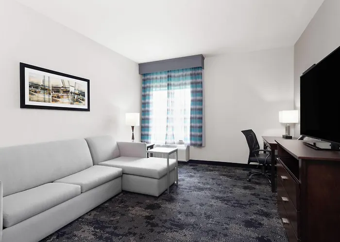La Quinta By Wyndham Columbus - Edinburgh