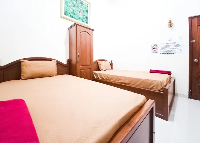 Wisma Trubus Syariah Redpartner Near Rsud Koesma Tuban
