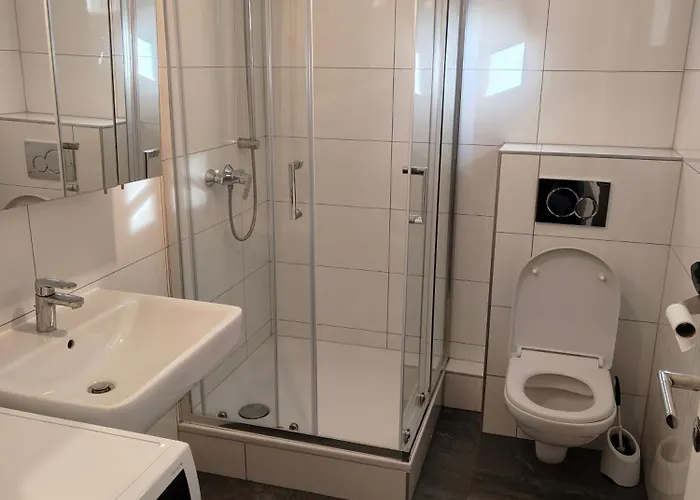 Mobilierte Monteuerswohnungen mit 5 Betten Stuttgart, Böblingen, Reutlingen, Waldenbuch - HeimbachOG