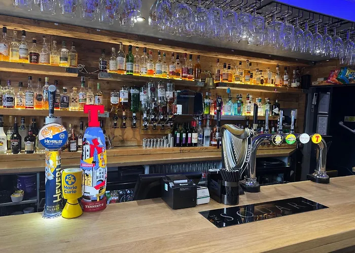 The Square Kintore