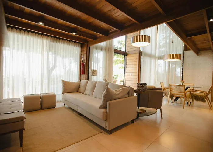 Ilha Do Mel Lodges