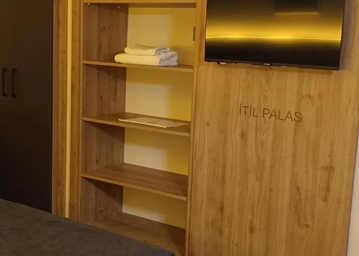 Itil Palas