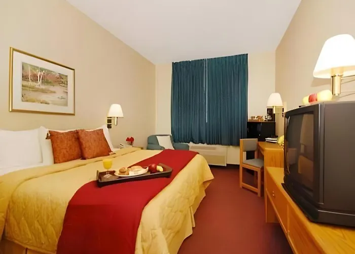 Quality Inn Dayton North - Vandalia
