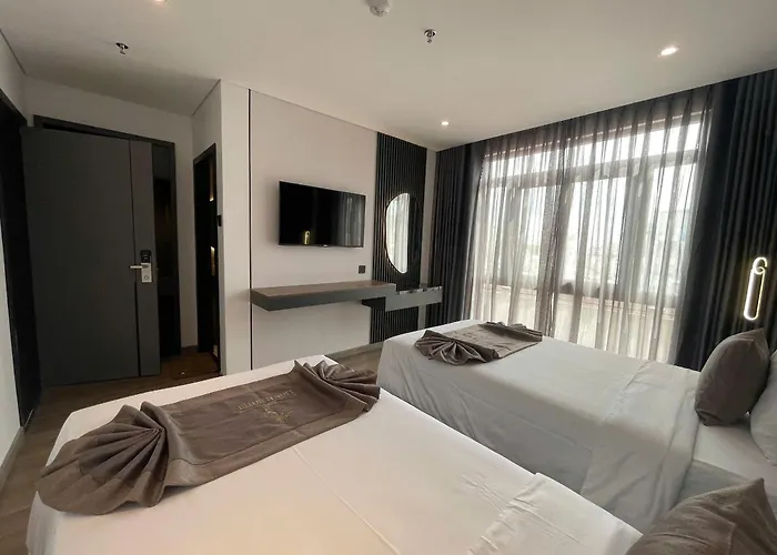 Lion 17 Hotel