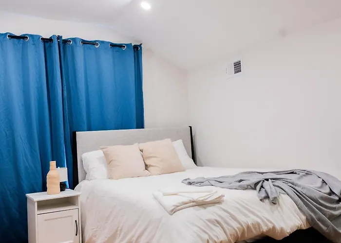 Joynest Loft - Private Entry & Bath