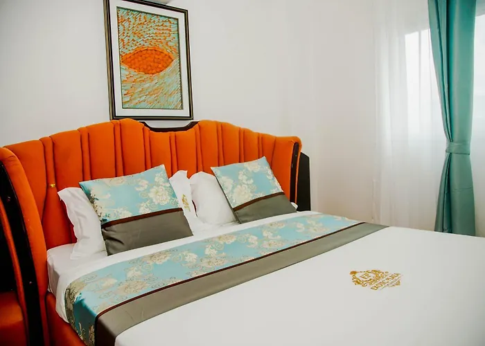 Hotel Exotic Plaza
