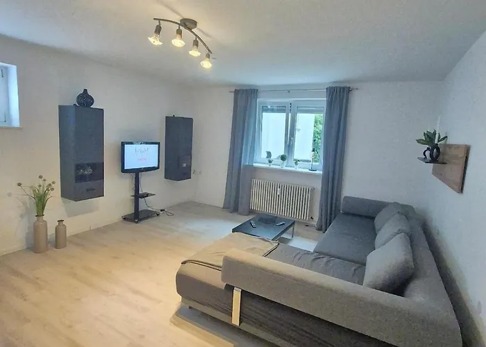 Großzügige 96 qm Wohnung mit 2 Schlafzimmern und großem Wohnzimmer