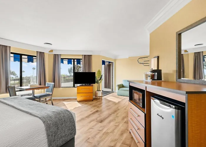 Travelodge By Wyndham San Clemente Beach