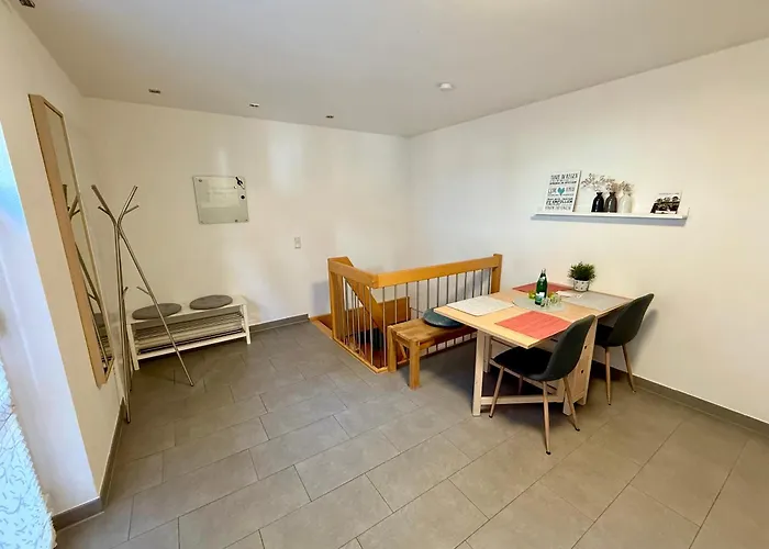 Maisonette-Apartment-mit Glassfaseranschluss