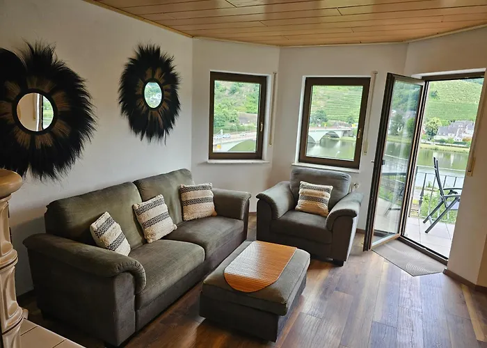 MV Römerlodge mit einmaligem Moselpanoramablick