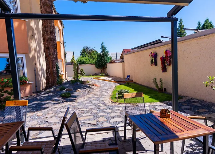 Hotel Tulipan Pruhonice