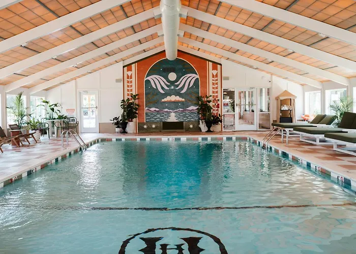 Uncommoner Hotel By Reverie Boutique Collection