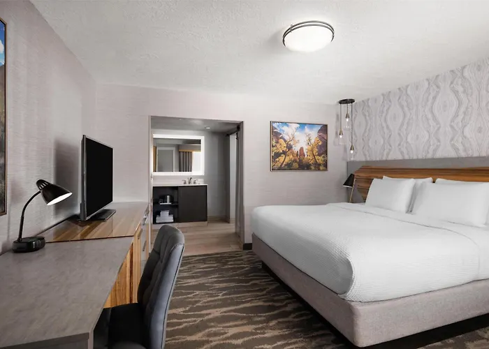 Aiden by Best Western @ St. George