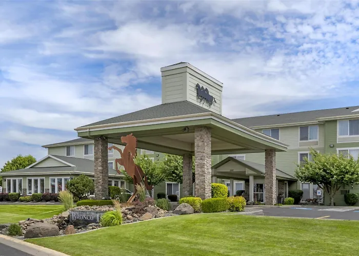 Best Western Bronco Inn